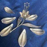 Decorative object and cigar/cigarette service