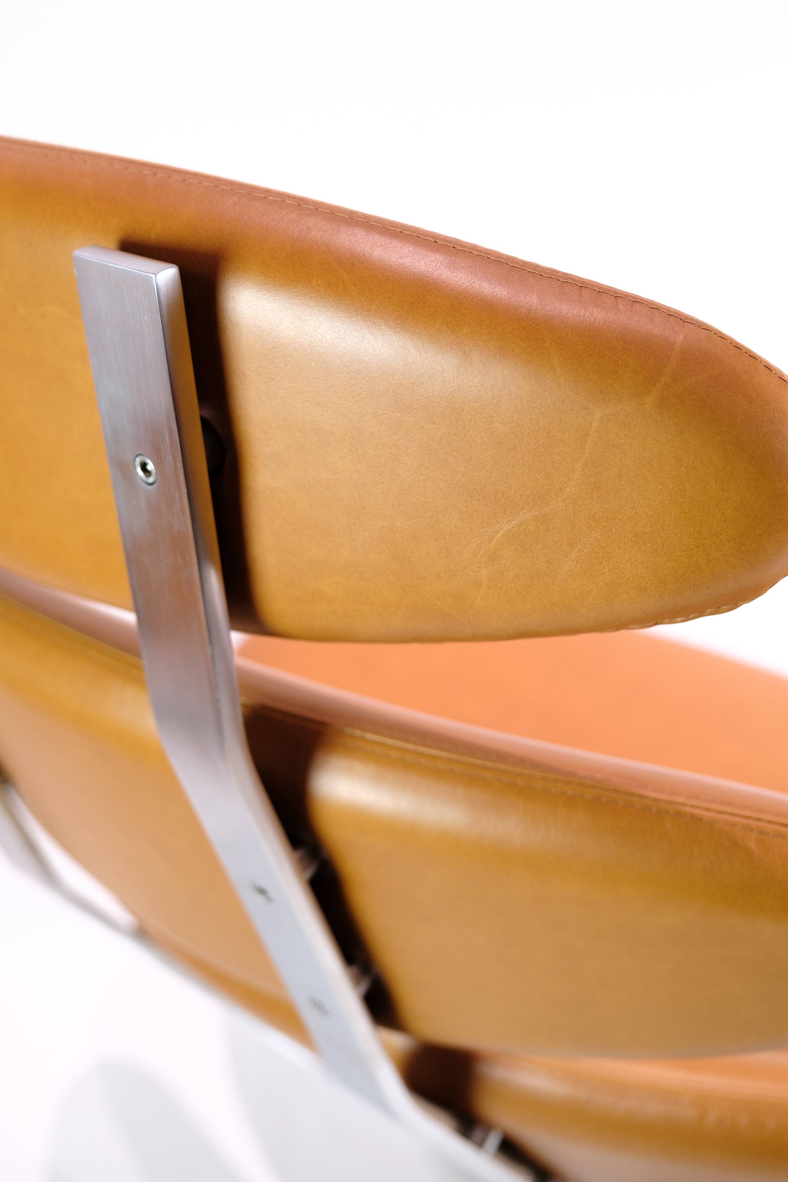 Corona Lounge Chair With Stool Model EJ 5 Made In Walnut Elegance Leather By Poul M. Volther