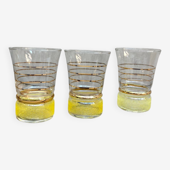 Set of 3 vintage yellow granita glasses