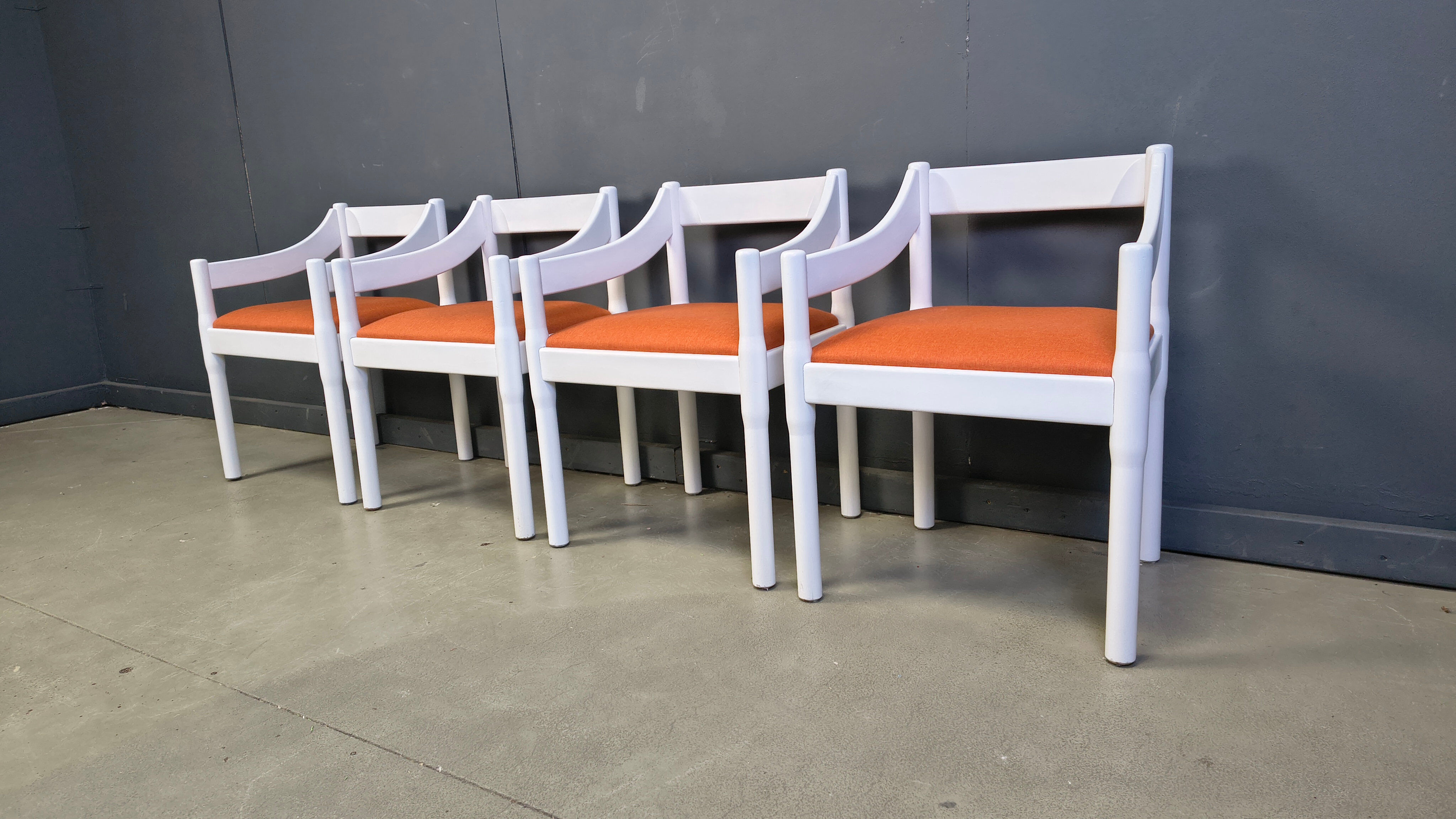 Ensemble de 4 fauteuils Carimate par Vico Magistretti, années 1960.