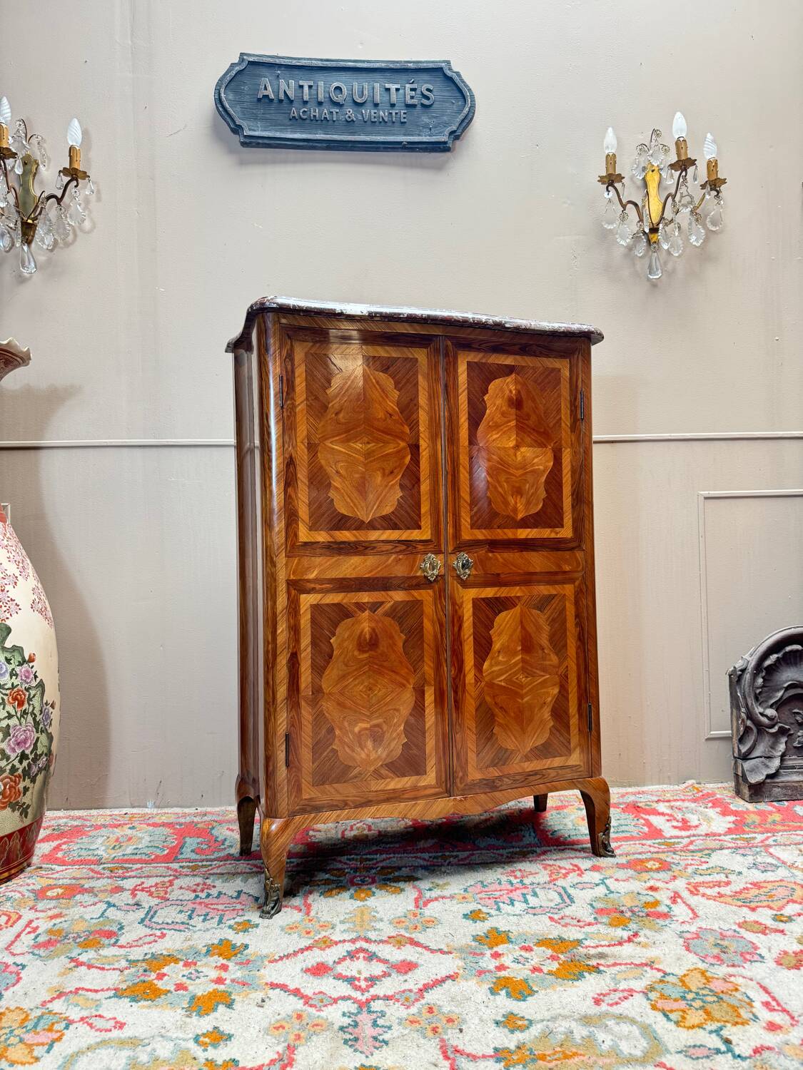Armoire en marqueterie de style Louis XV, époque Napoléon III XIX eme