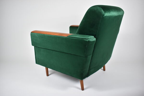 Fauteuil vintage en velours années 1960 restauré bouteille verte