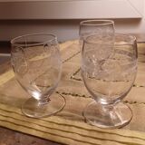 Anciens verres Saint Louis modèle Ligier gravure 130