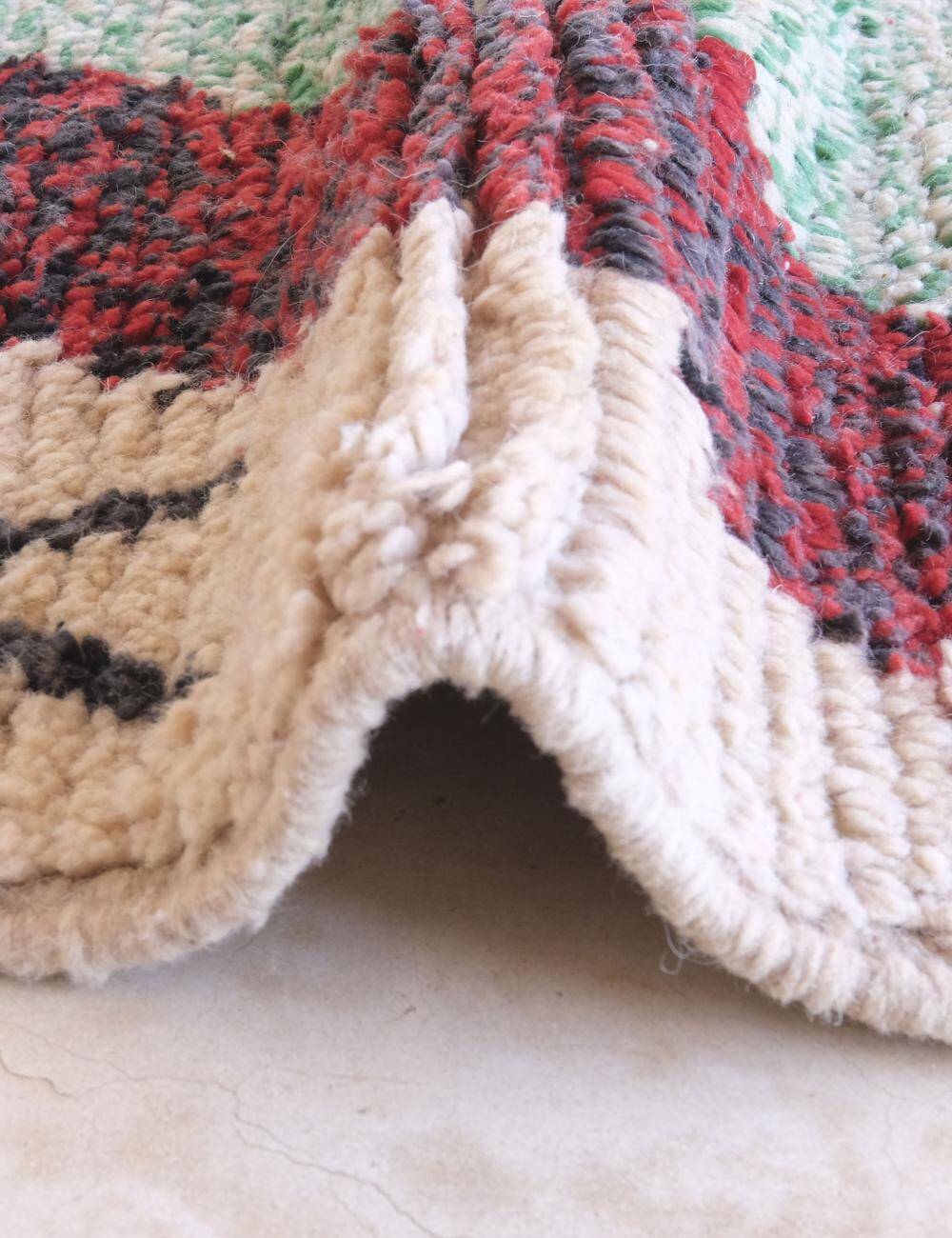 Colorful Berber Rug - 272 x 175 cm