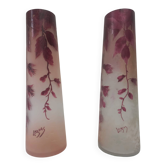 Paire de vases legras rubis en verre givre