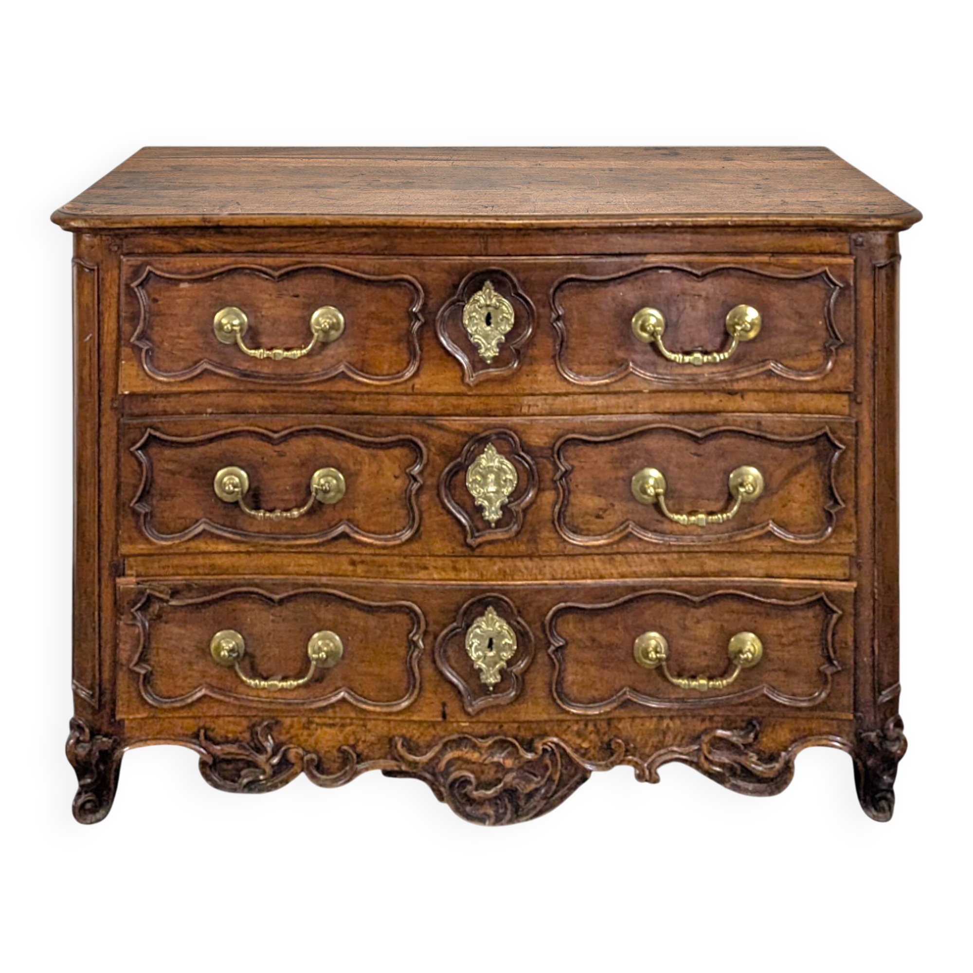 18th century Lyonnaise chest of drawers in carved walnut and bronze