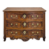 18th century Lyonnaise chest of drawers in carved walnut and bronze