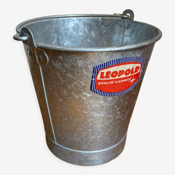 Zinc bucket