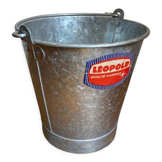 Zinc bucket