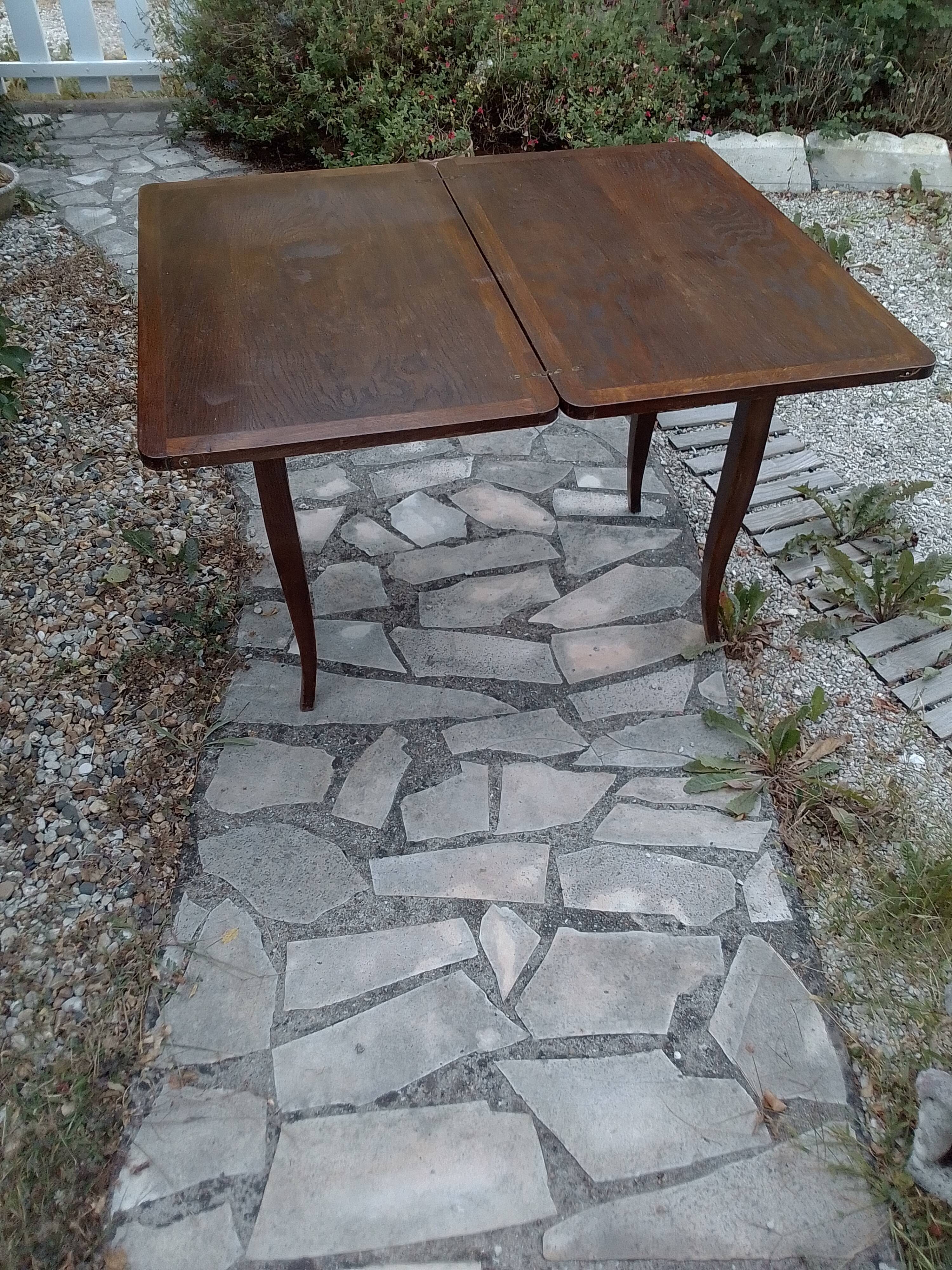 Folding wood dining table