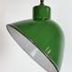 Suspension industrielle en émail vert, années 1960