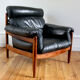Fauteuil lounge et ottoman scandinave vintage cuir 1960