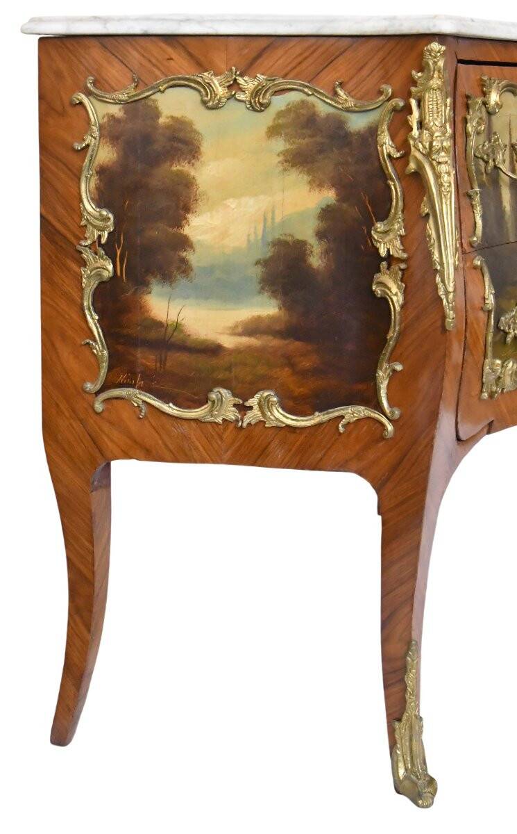 Commode de style Louis XV
