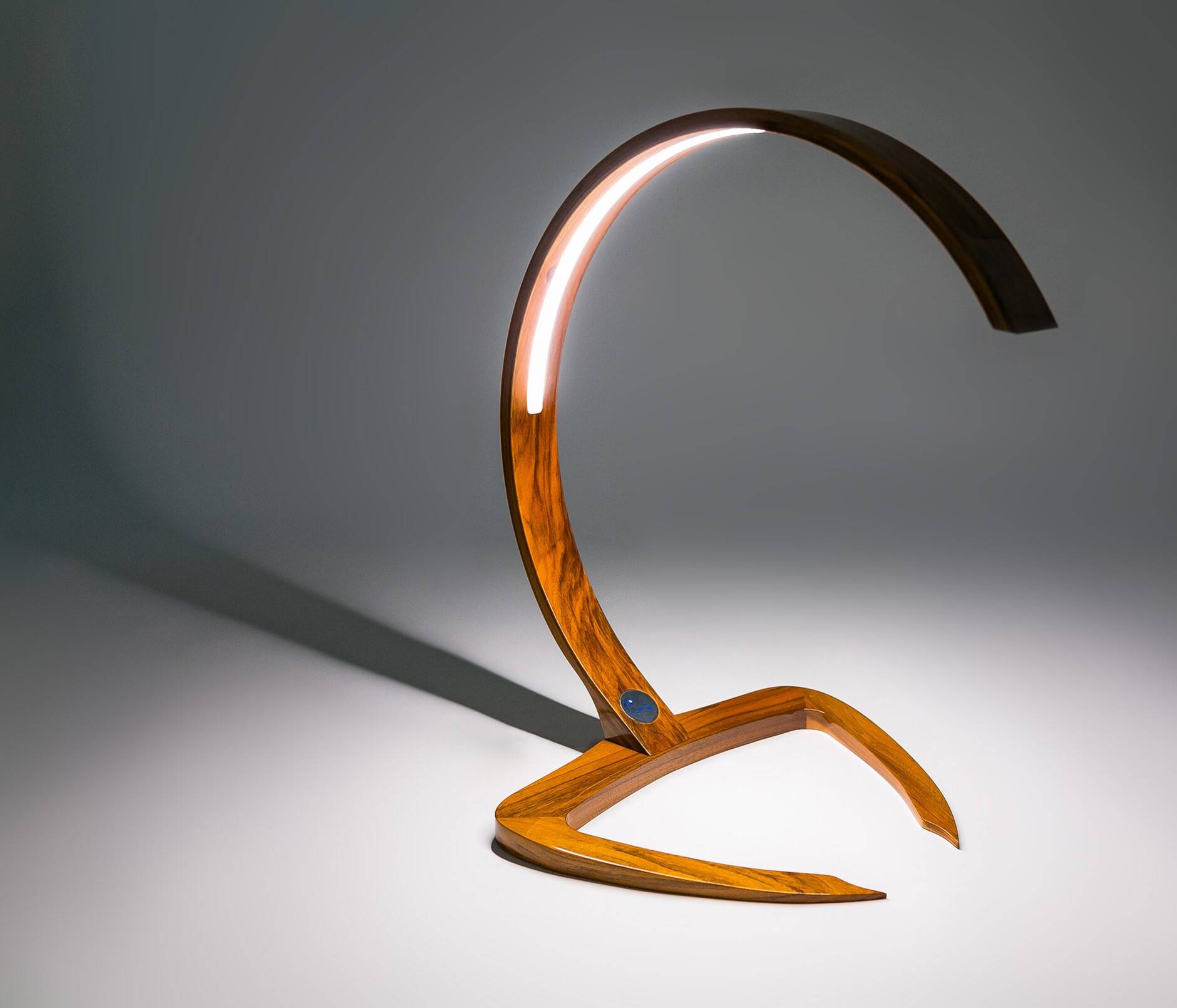 Scorpio table lamp, solid walnut, design matevž klopčič (m-interi)