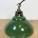 Lampe à suspension industrielle en émail vert de Maxlume, années 1960