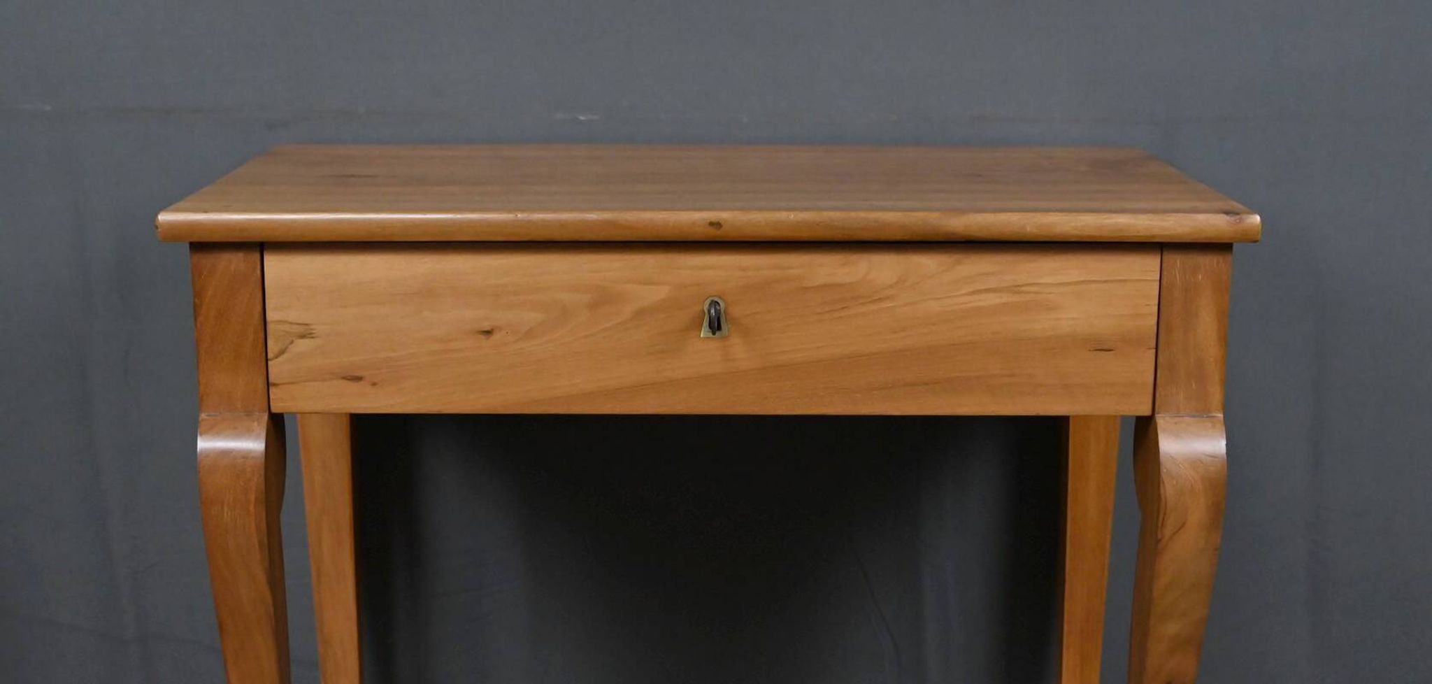 Small walnut console table, Restoration period – early 19th century.