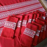 Tablecloth + 12 old napkins