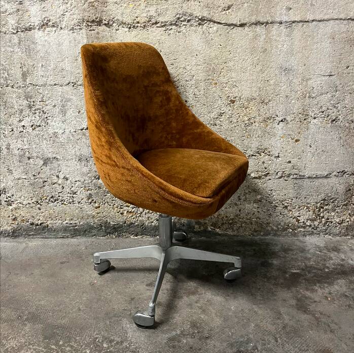 Fauteuil de bureau space age à roulettes