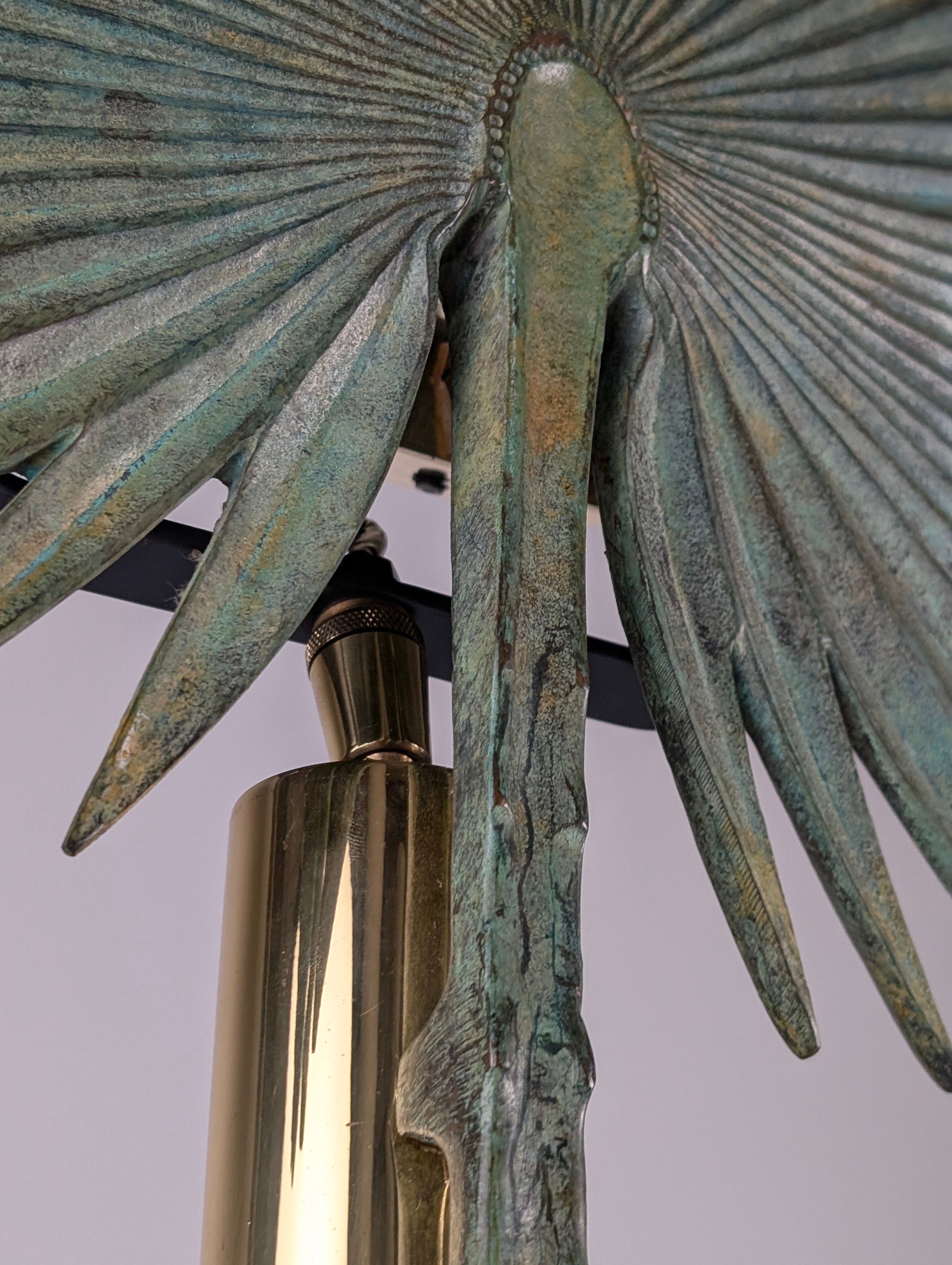 Monumental Valenti table lamp with fan palm leaf in bronze and brass, 1970s