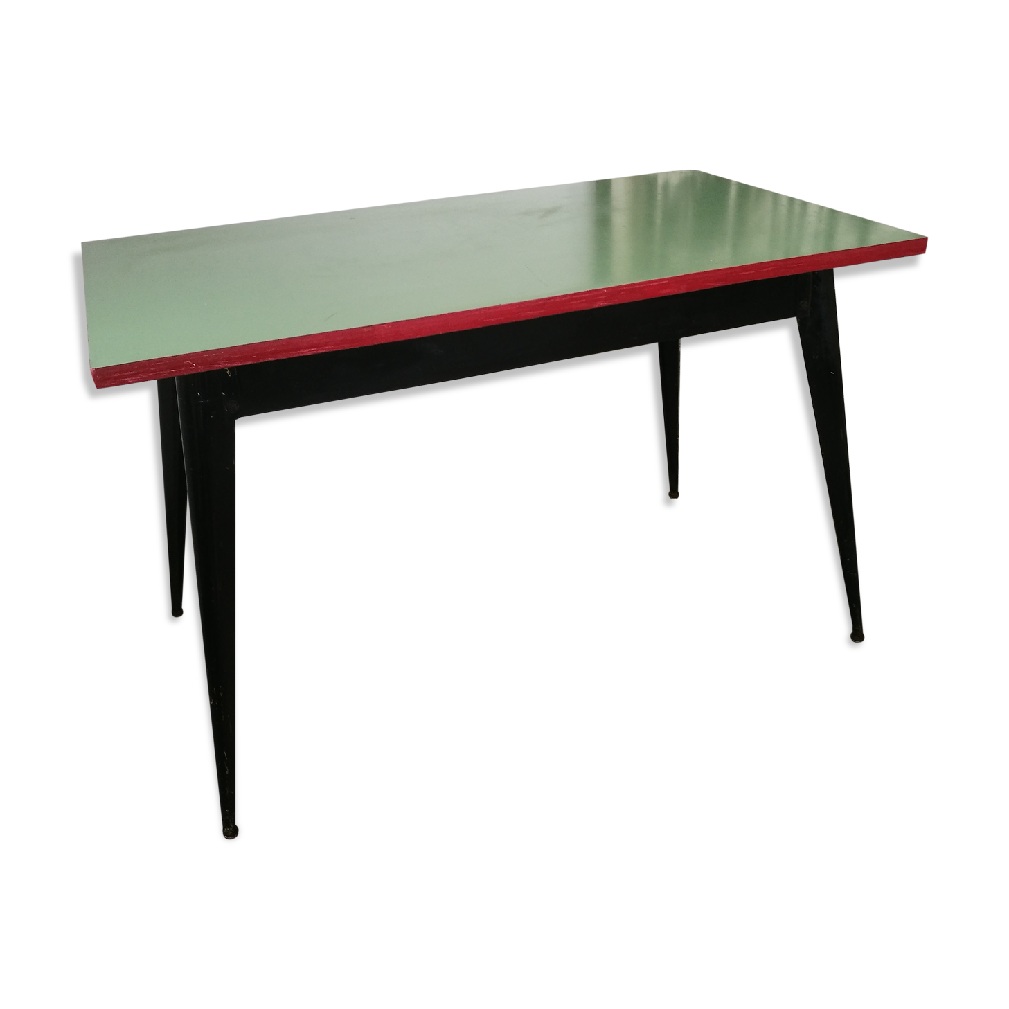 Table Tolix, by Xavier Pauchard pedestal compass