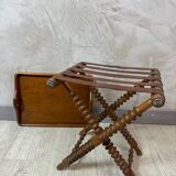 Tray and its folding base