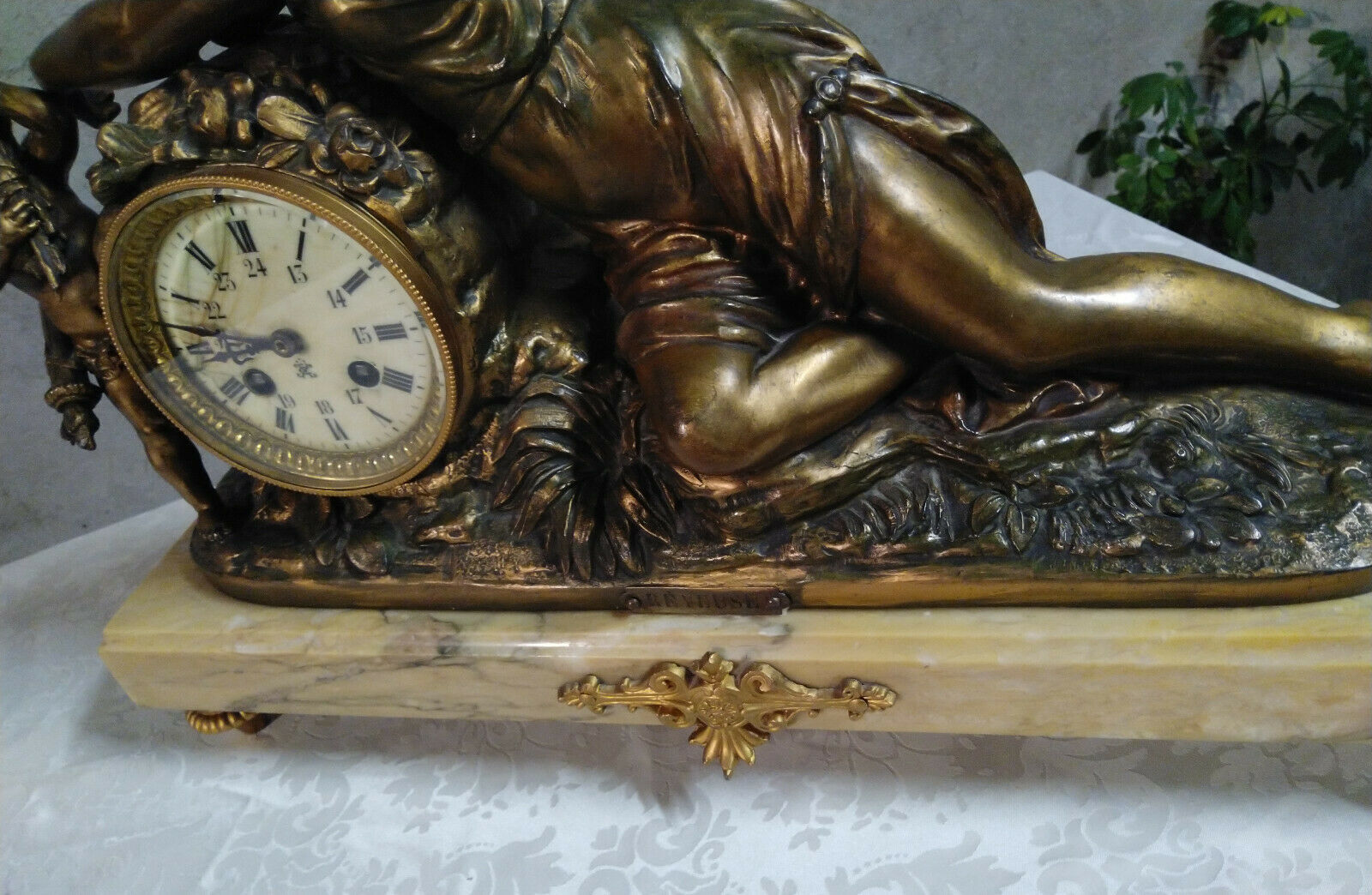 Pendule sculpture in Guillemin regulation