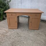 Old adult desk