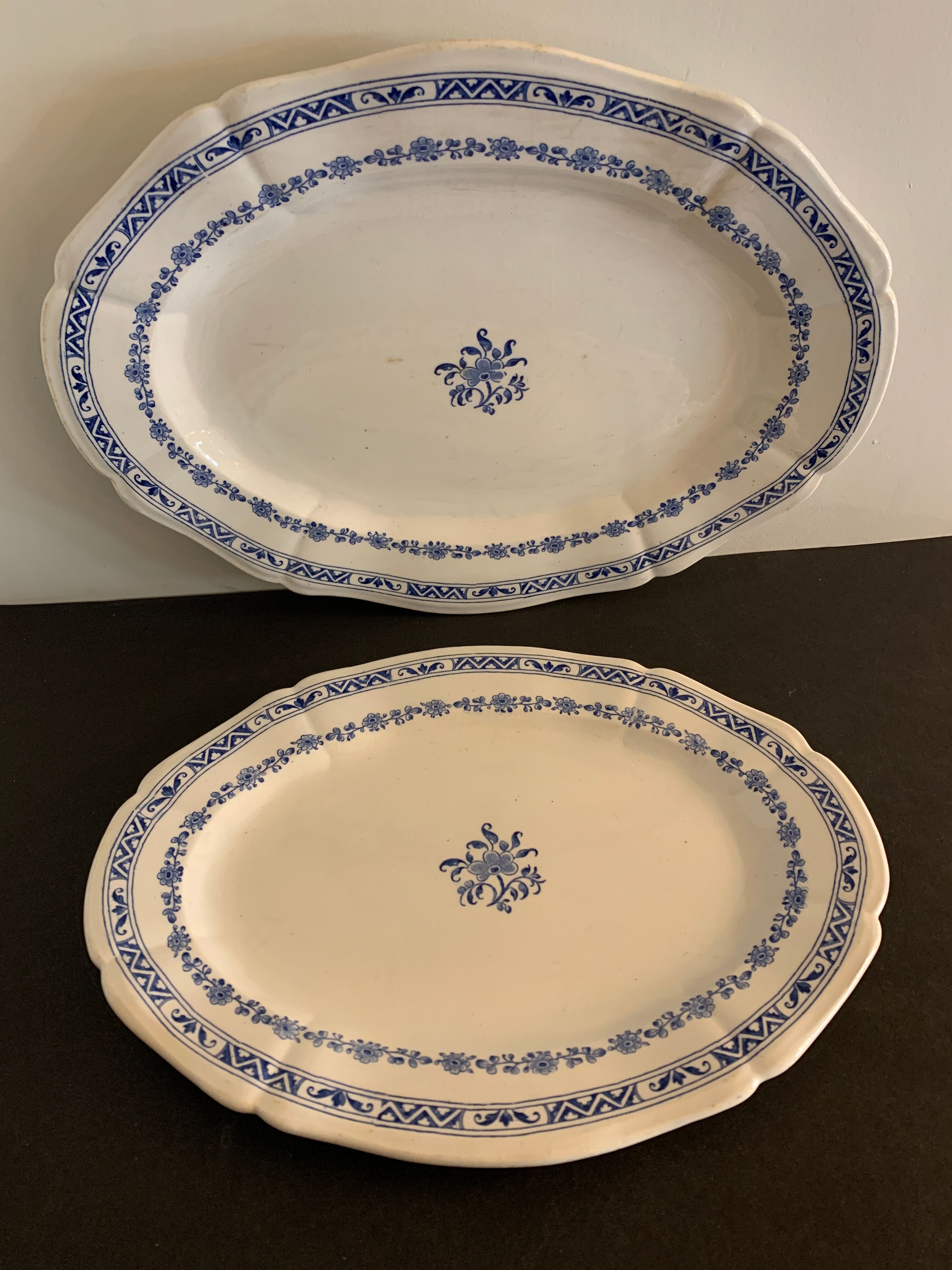 2 oval dishes serving in Gien 1900