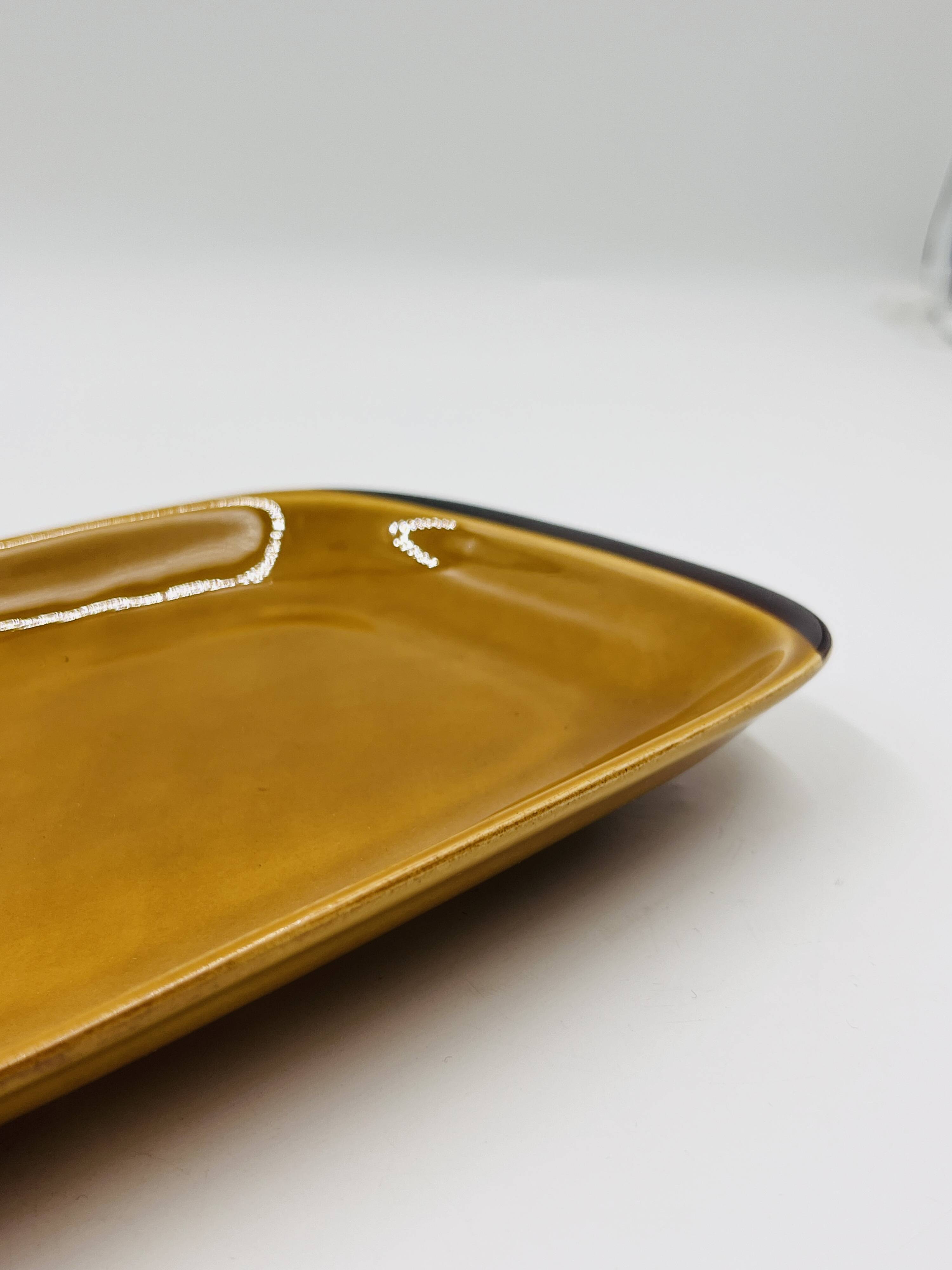 Flat NT stoneware Japan