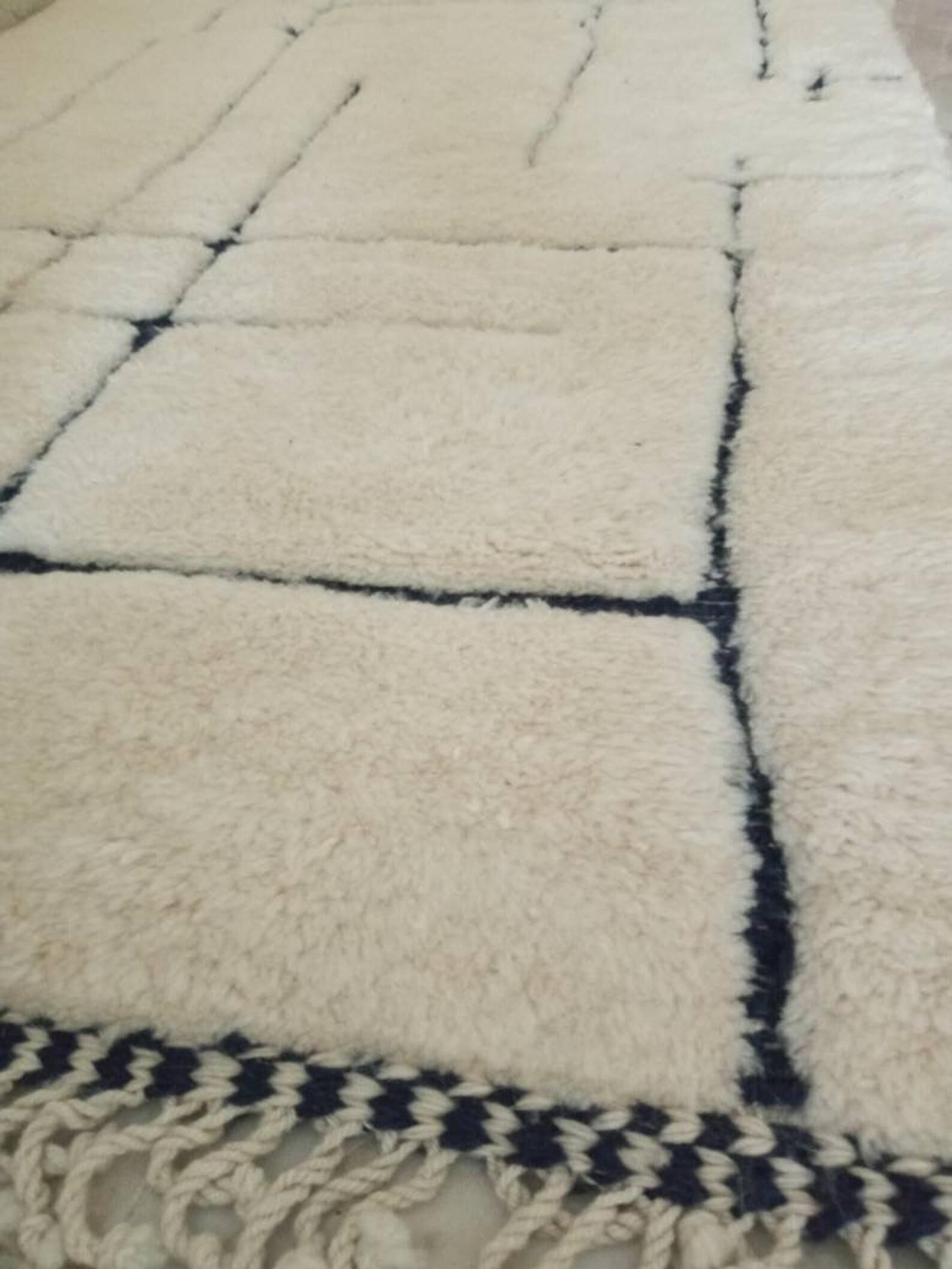 Moroccan berber carpet beni ouarain 121x182cm