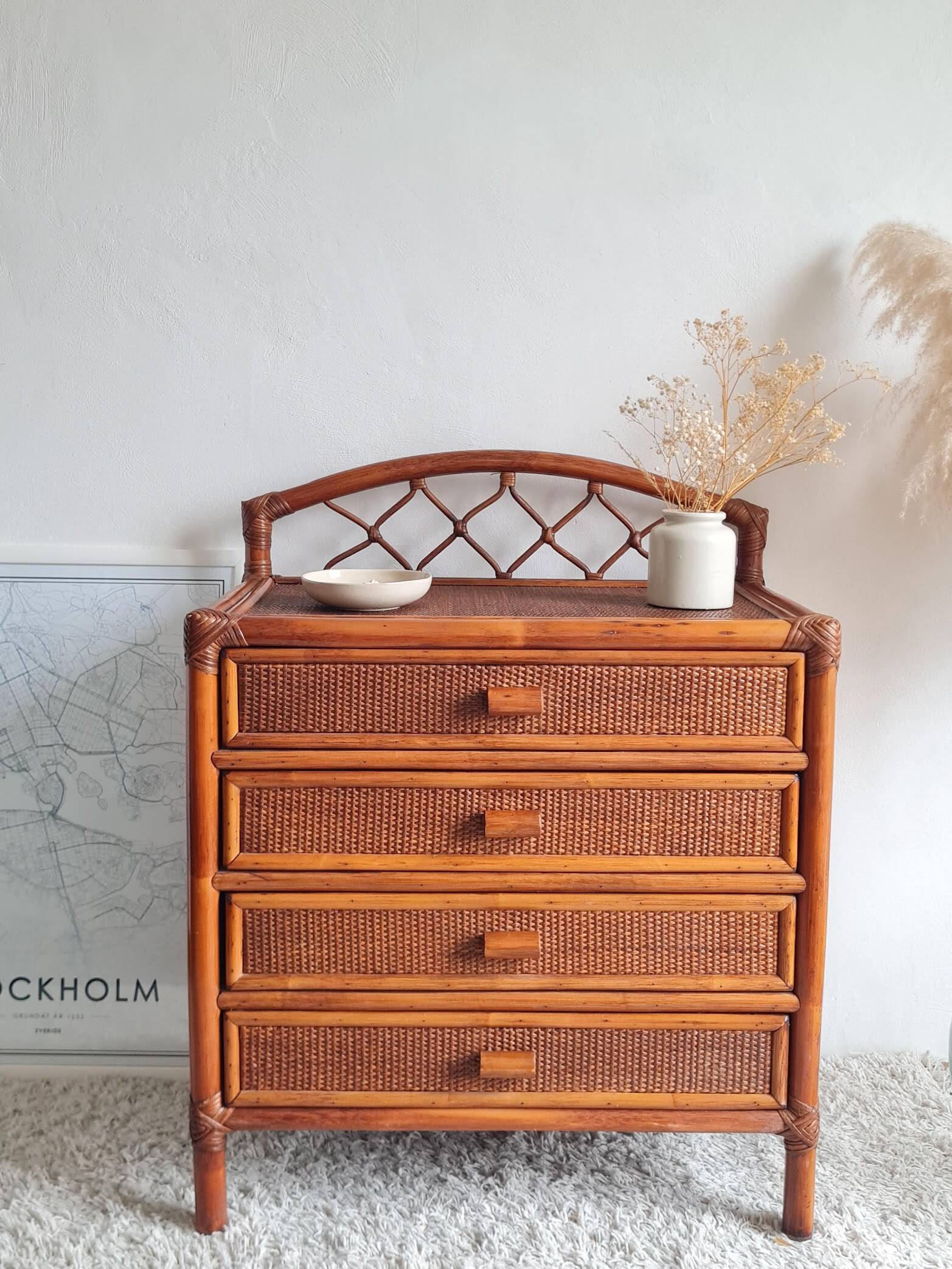 Rattan chest of drawers from the 1970s.