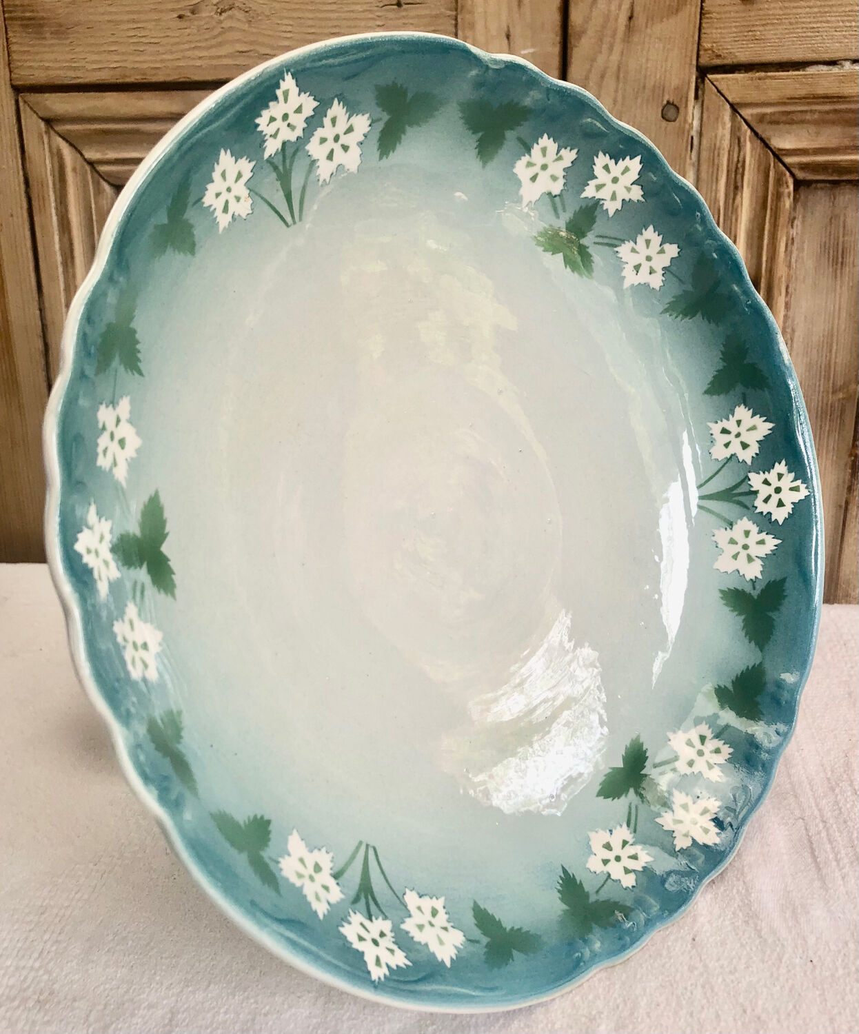 Sarreguemines earthenware fruit bowl and compote bowl, 19th century