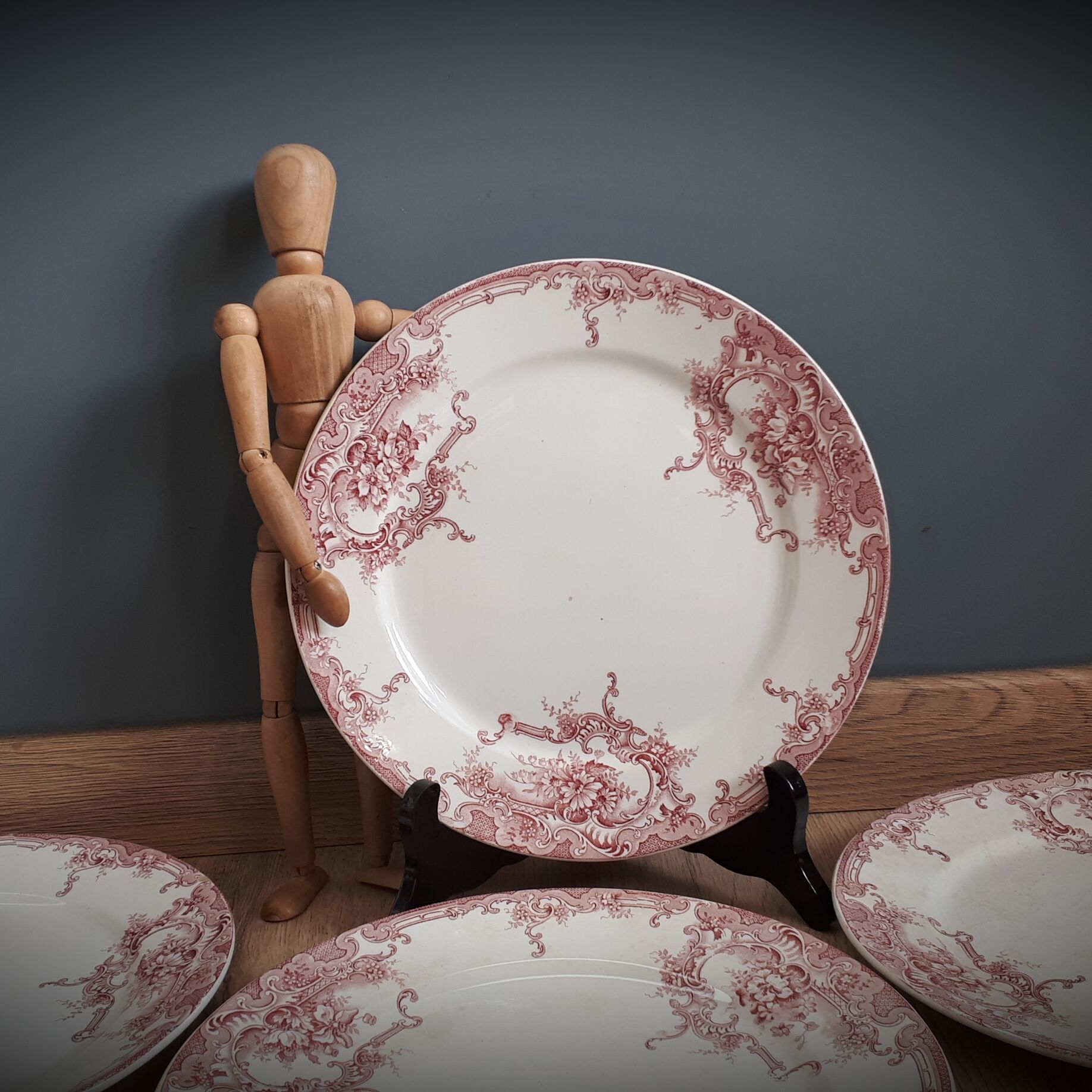 Set of 6 flat plates Red Dolphin 1920