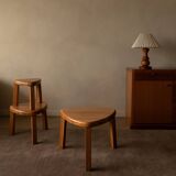 Tables gigognes en chêne massif des années 1970, ensemble de 3 · Plateaux triangulaires organiques