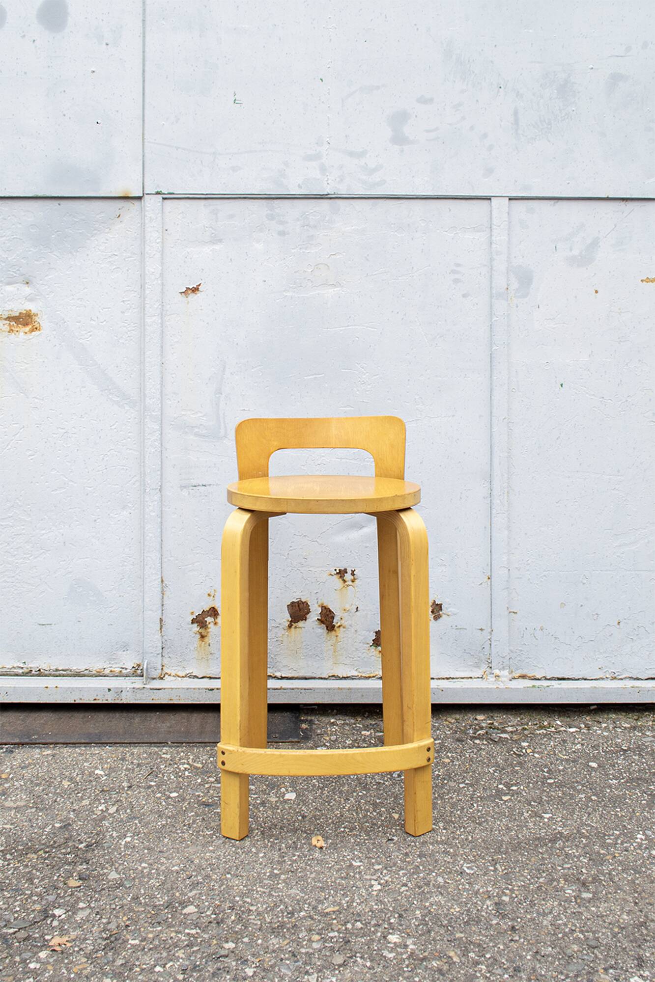 Sgabello K65 di Alvar Aalto per Artek, 70's