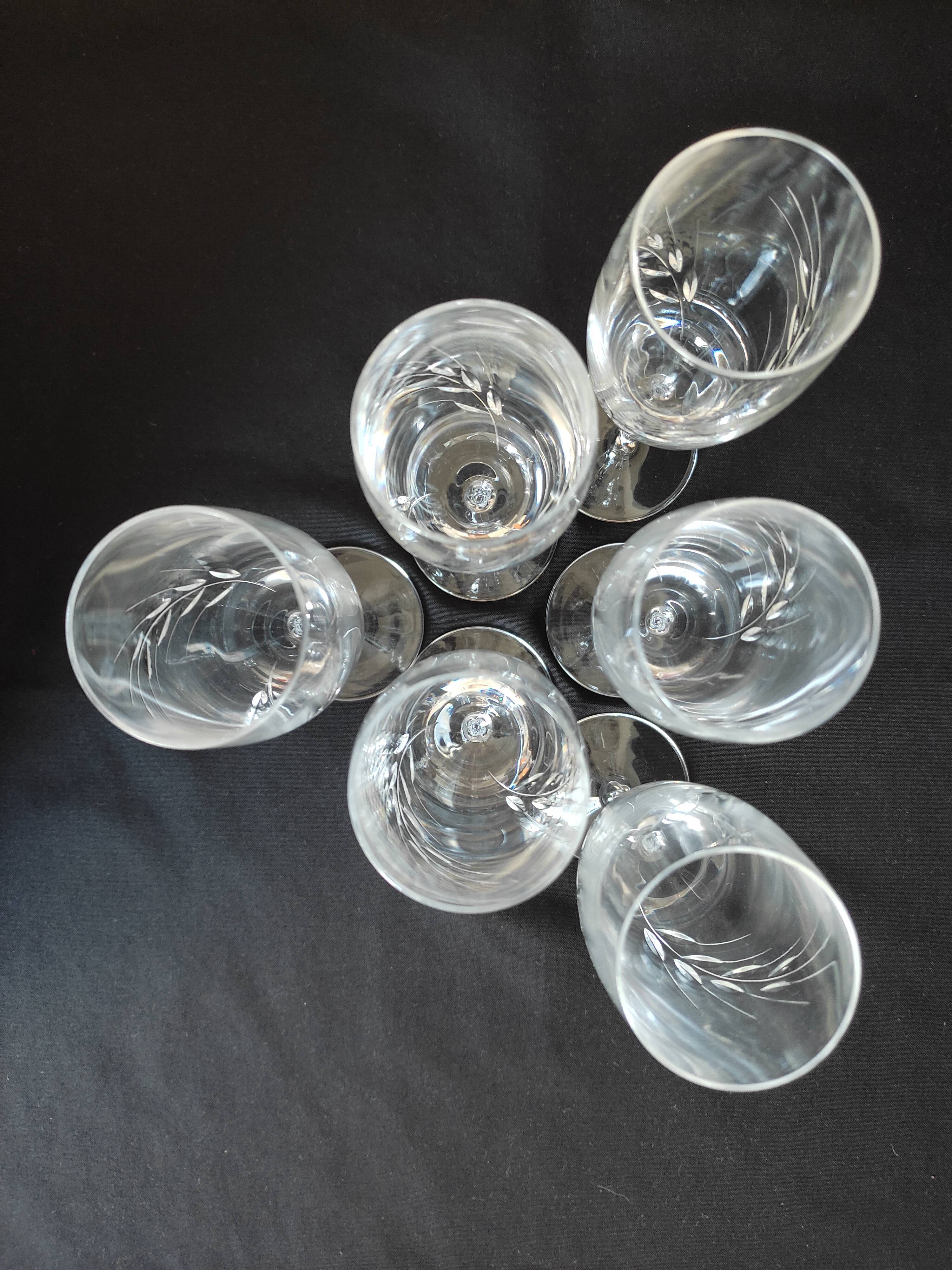 Flutes et verres cristal taillé