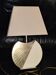 Lampe à poser vintage le dauphin croissy blanche