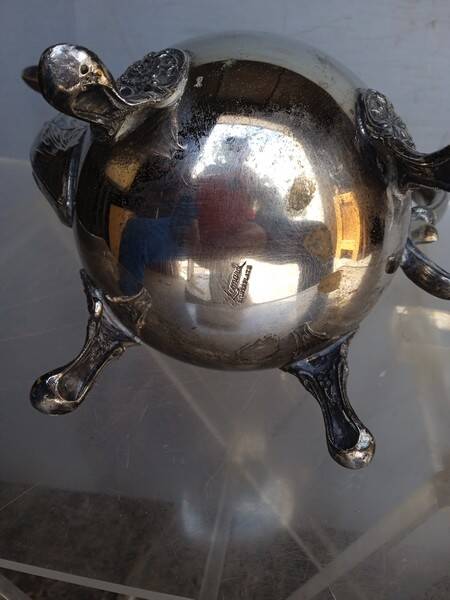Coffee / teapot in silver metal St Louis XV