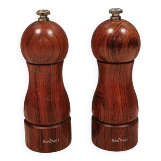Set of salt and pepper grinders from Danish Raadvad 1980s.