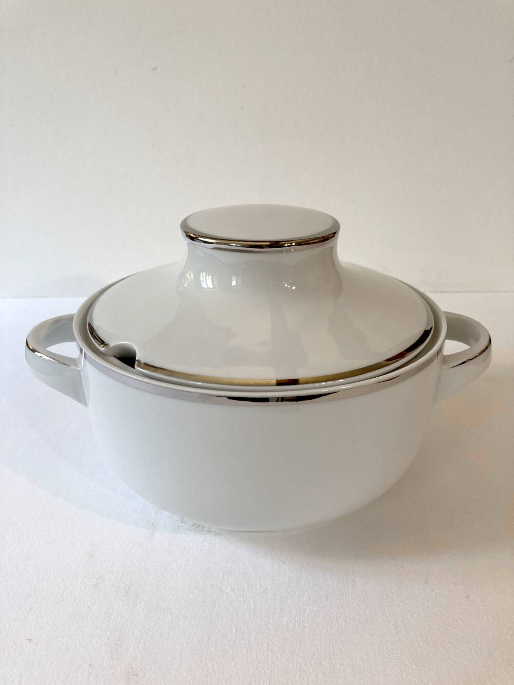 Earthenware soup tureen and sauce boat from Winterling, Bavaria