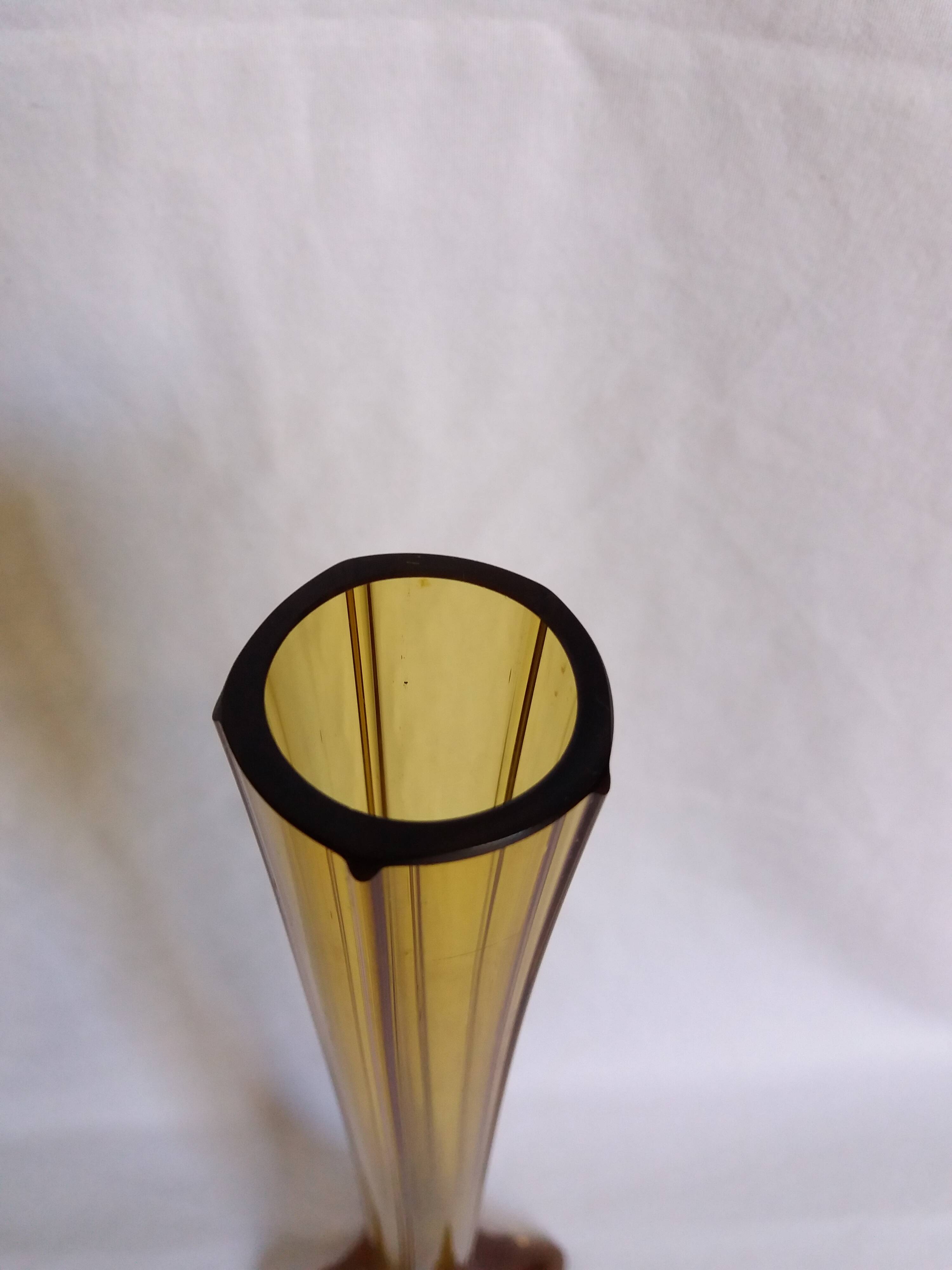 Murano style amber glass soliflore vase