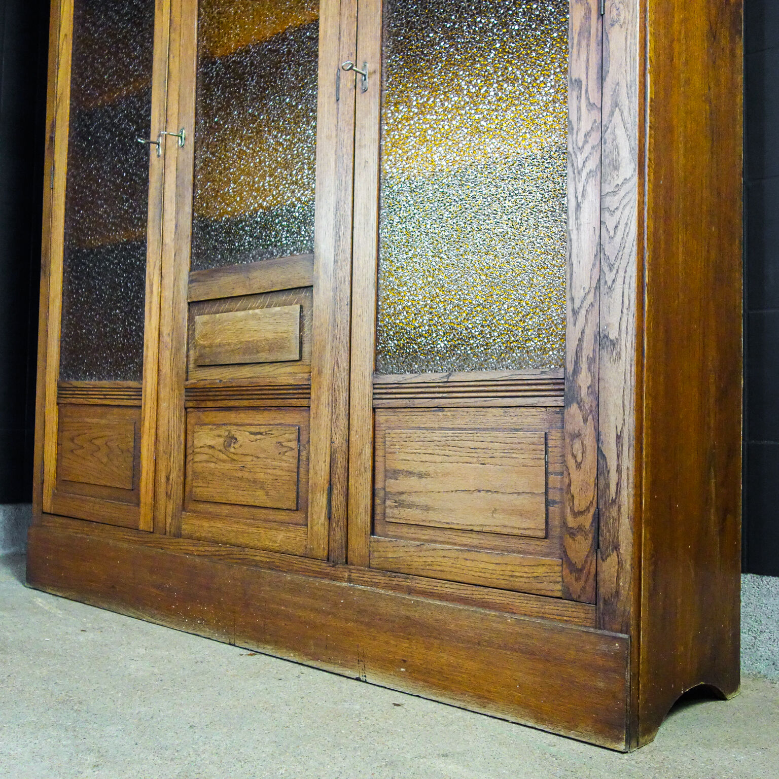 Art deco bookcase with stained glass windows - 1930s