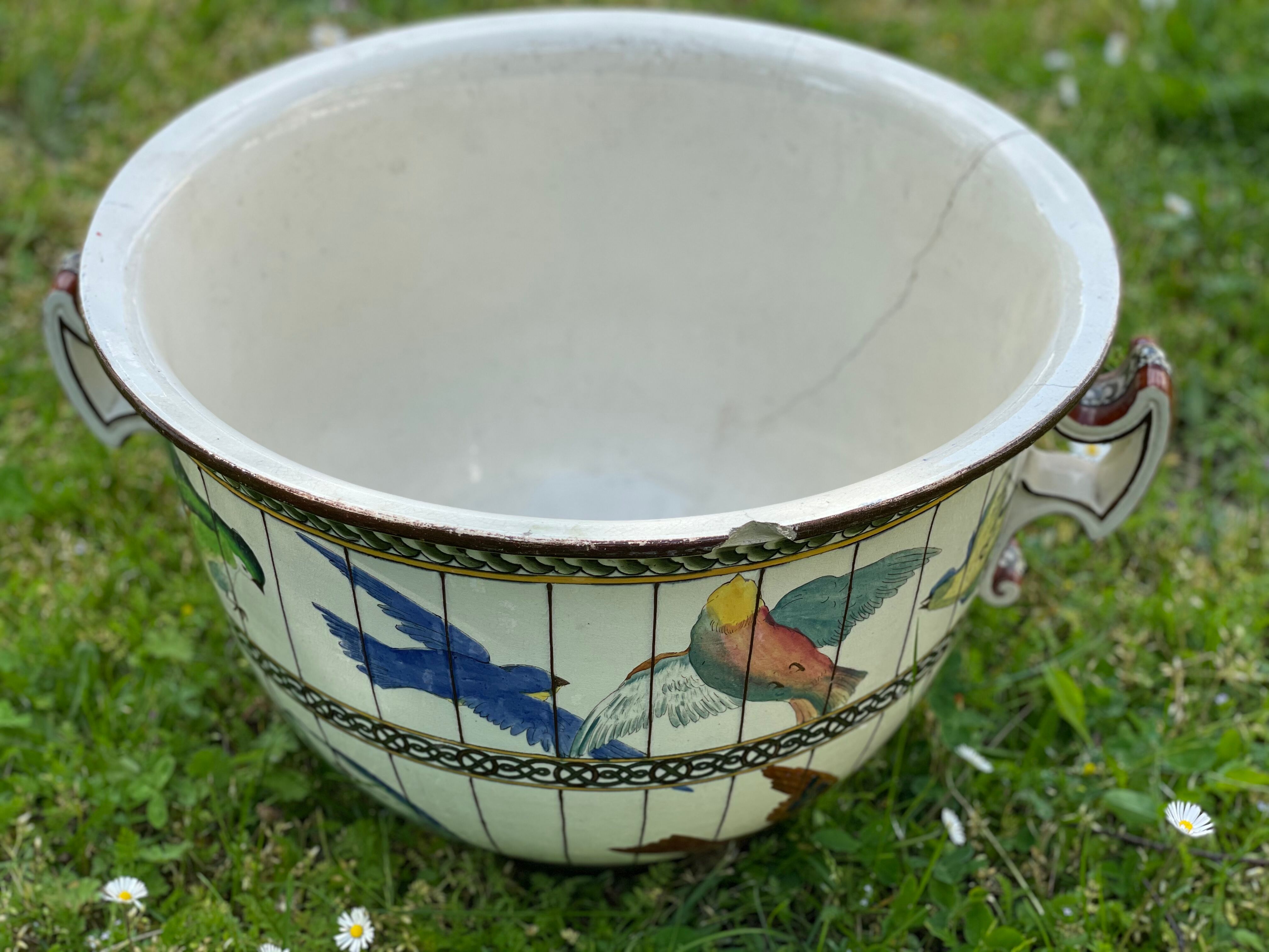 Ceramic pot cover decorations wigs cracks and lacks