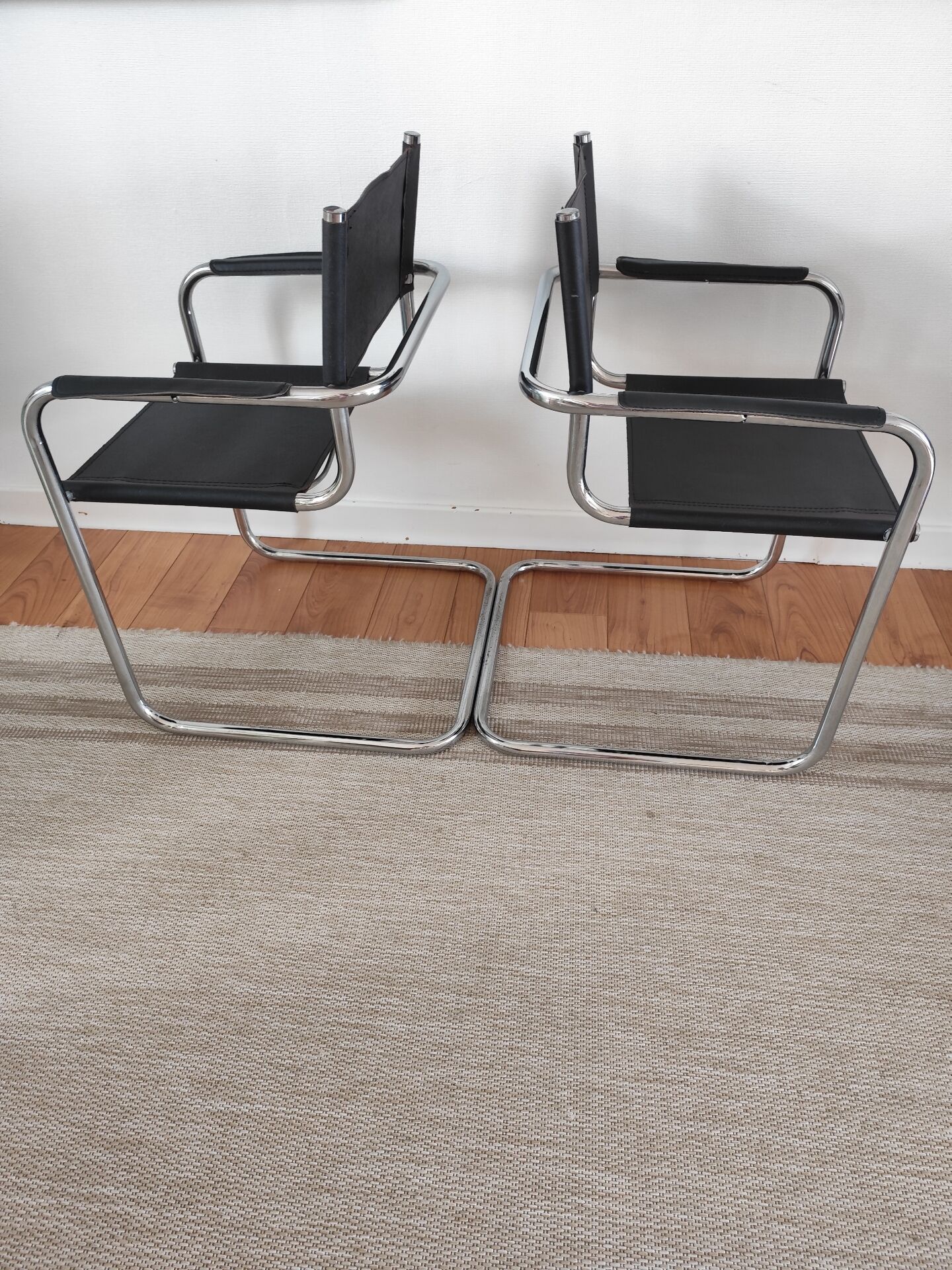 Set of 4 chrome tubular chairs