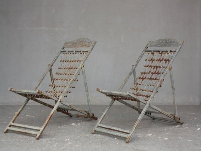 Chairs long time 1900 outside metal