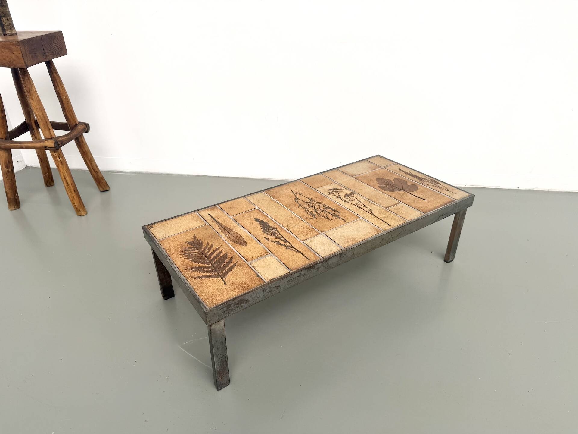 Table basse Roger Capron, Vallauris