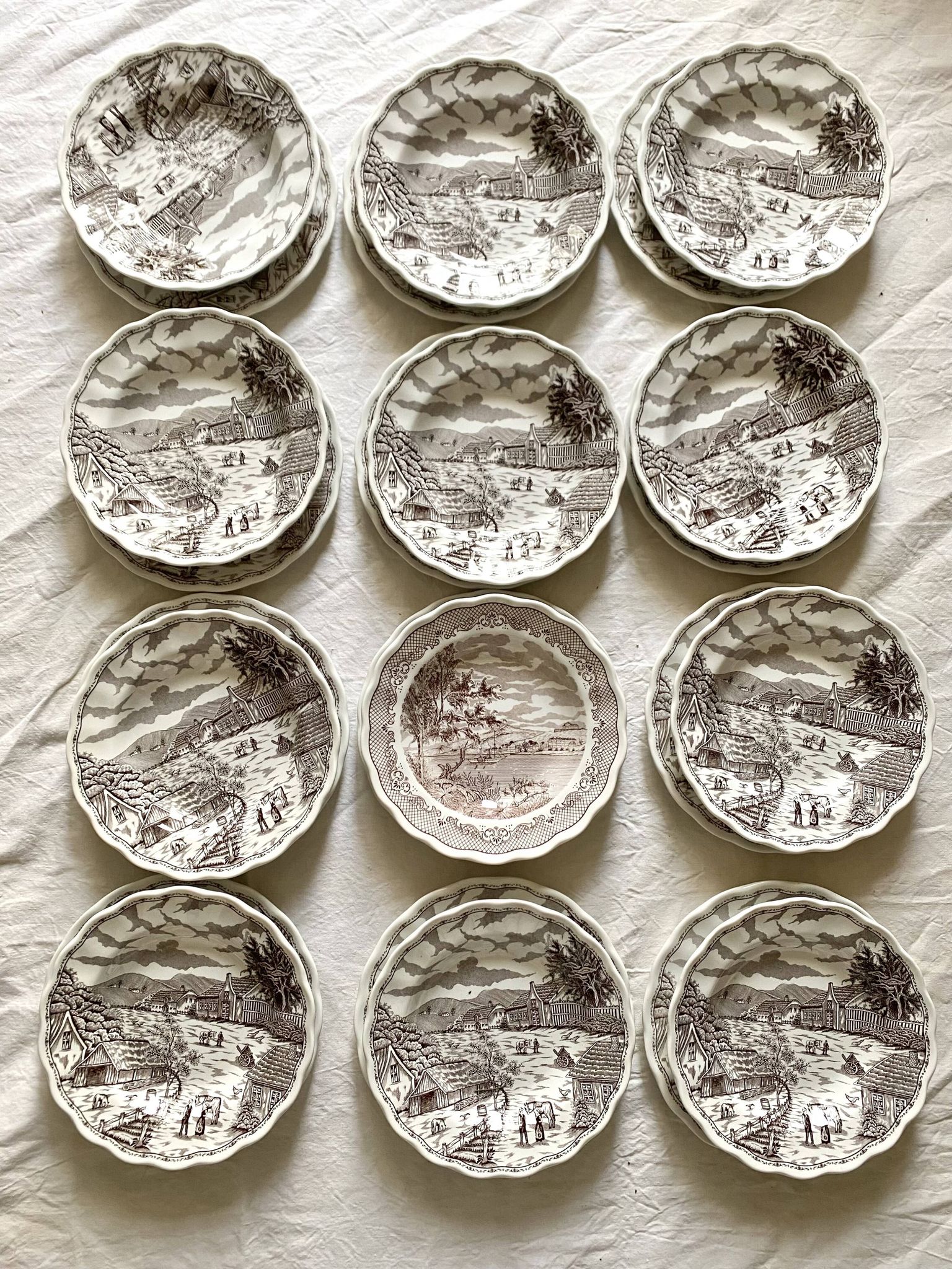 Swiss landscape Italy 25-piece dinner and soup plates