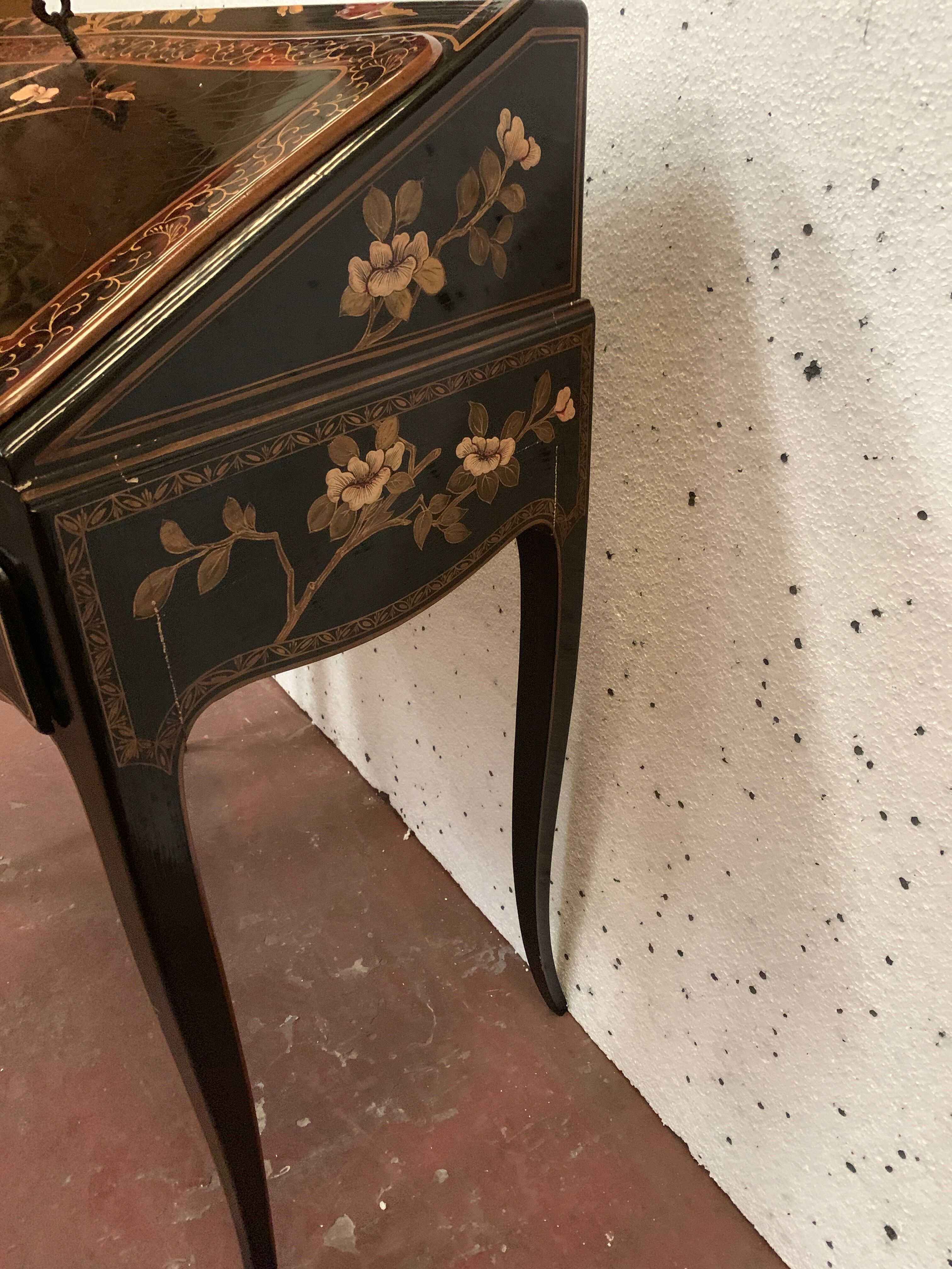 Louis XV style slope desk in lacquer of china XX century