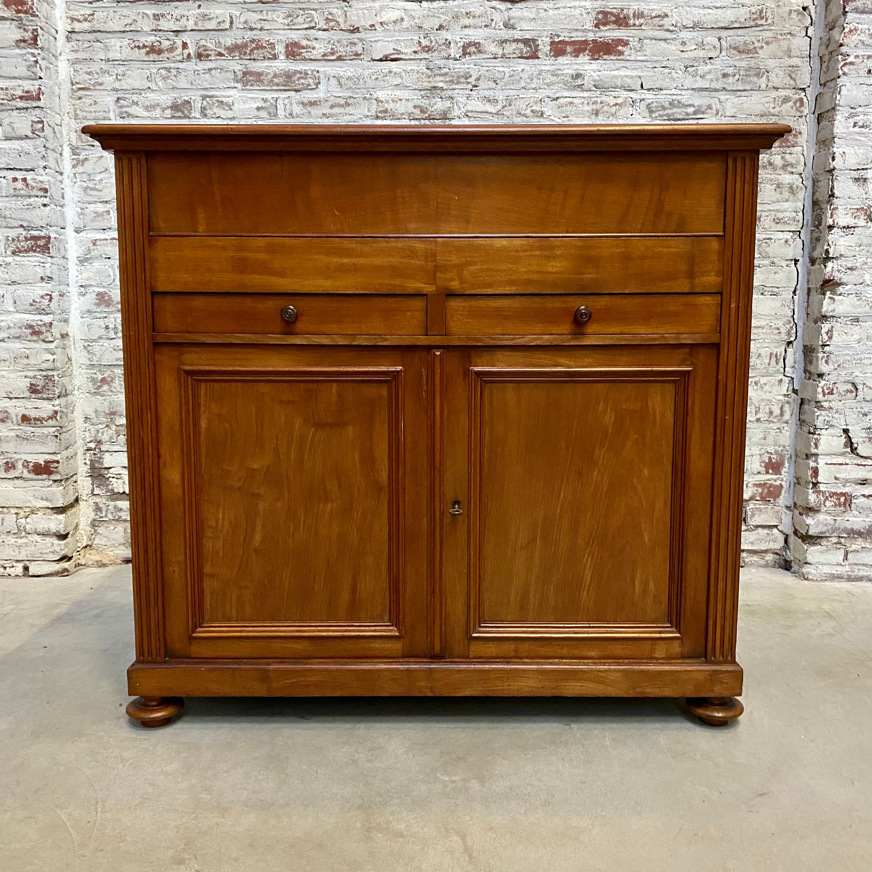 Commode anglaise antique en acajou