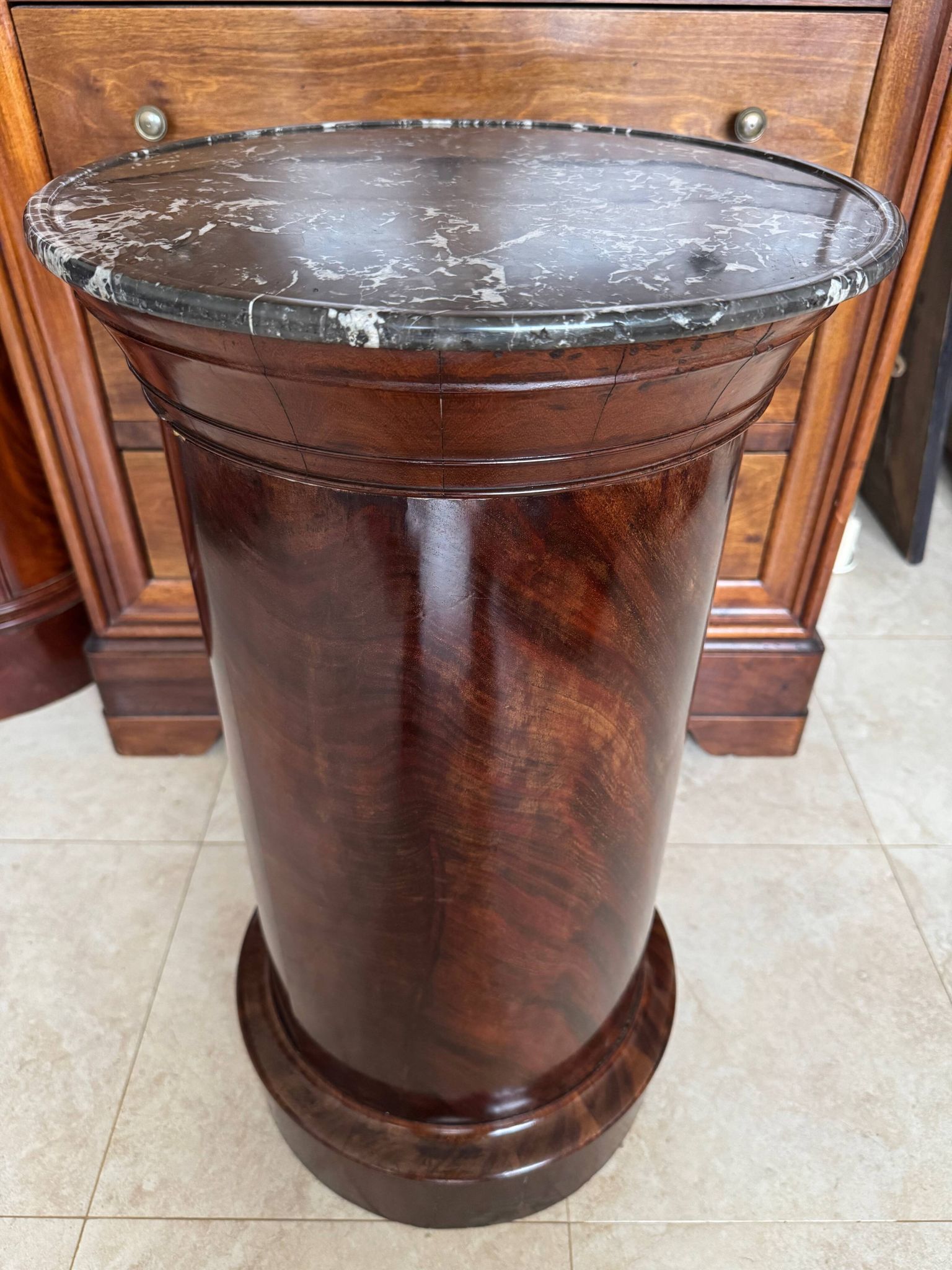 Rare Somno with drawer, Empire period Cuban mahogany and superb grooved marble.